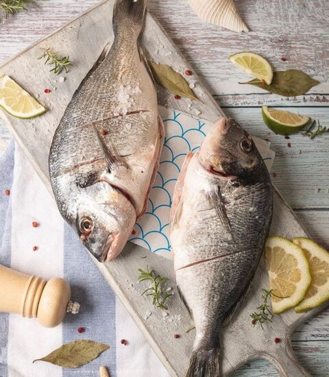 Samak Express, image of two fish with lime