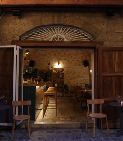 Fouha Hotel and Café-Bar, Cafe