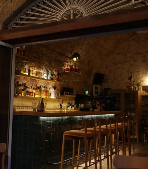 Fouha Hotel and Café-Bar, Cafe