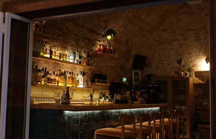 Fouha Hotel and Café-Bar, Cafe