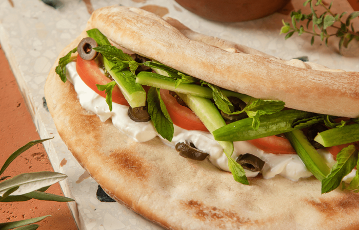 Furn Merchak, image of Labneh manouche with vegetables