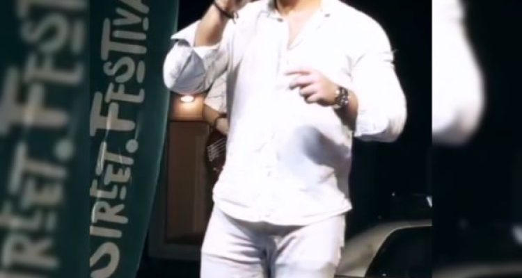 Saturday 25 live at Greenhouse