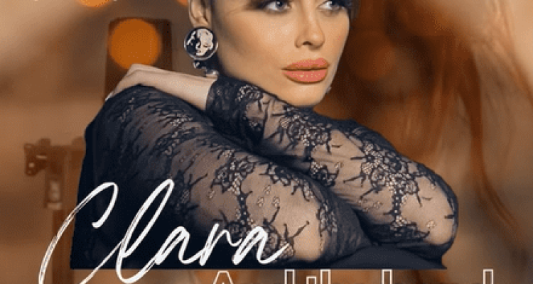 Clara and the band at Jet Set