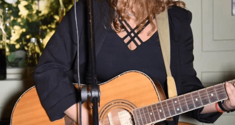 Joelle and The Band at Green House