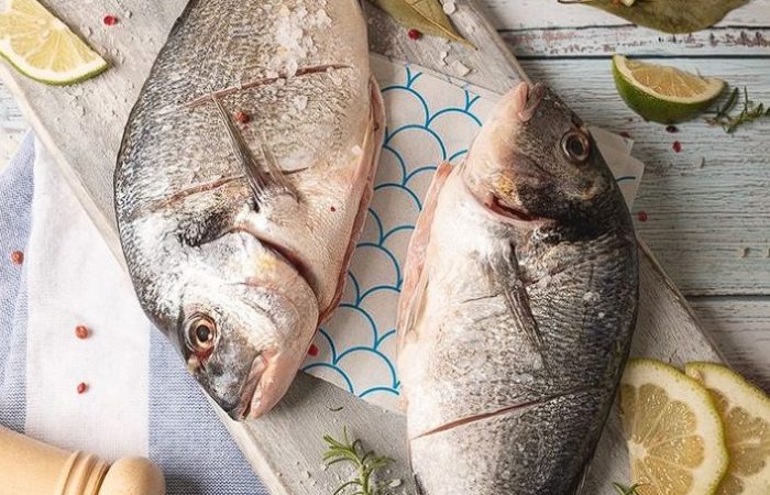 Samak Express, image of two fish with lime